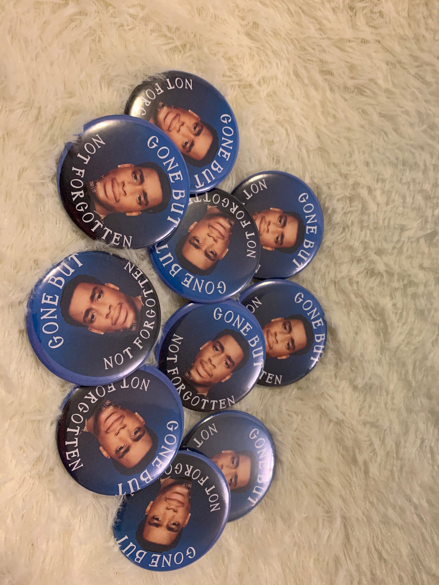 MEMORIAL BUTTONS